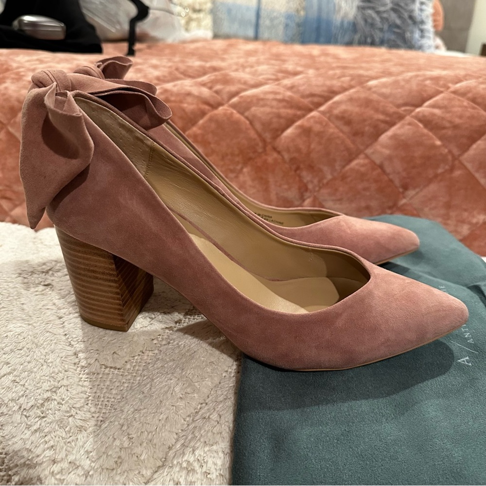 Pink Anthropologie Bow Stacked Heels Size 9.5 with Dust Bag